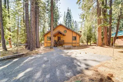 Image de Pet Friendly Cabin par Tahoe & Truckee Attractions!