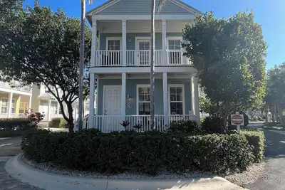 Image de Maison unifamiliale Dans Reef Gated Community Angler, beau terrain, Resort Pool