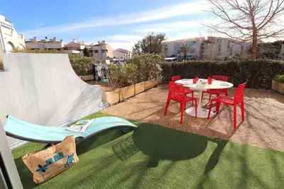 Image de 2 pièces grande terrasse climatisation parking