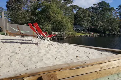 Image de The Grey Goose (Waterfront) Historic New Bern - Plage privée - Apportez Votre Bateau!