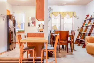 Cozy Southshore Condo