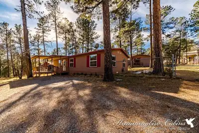 Image de 'permet de se détendre Accordé! ' avec licence to Chill avec bain à remous et salle de jeux individuelle. Animaux acceptés