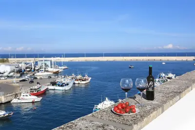 Image de Charmante maison (Vera vue sur la mer) avec de grandes terrasses! Offre spéciale de septembre