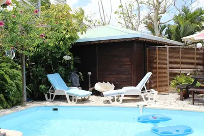 Image de Bungalow tout confort au coeur d'une valée verdoyante!