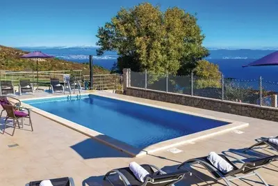 Image de Maison de vacances pour 14 personnes avec une superficie de 167 m² à Zagore (109412)