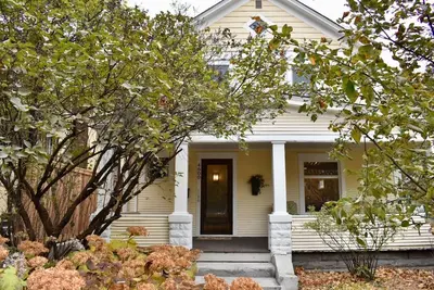 Image de Rare Lake Harriet 4br, grand quartier de marche encore min au centre-ville et Moa