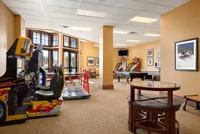 Image de Suite Ski-In Ski-Out 1 chambre au Grand Lodge au pic 7