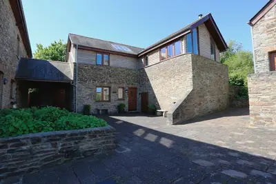 Image de Cour Cottage, familial et convivial à Dartmouth, Réf 995373