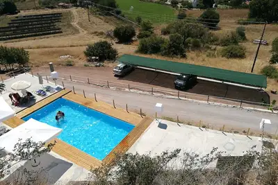 Image de Troyan Hill Type Mais, jardin, vue panoramique et piscine pour 2 à 5 adultes