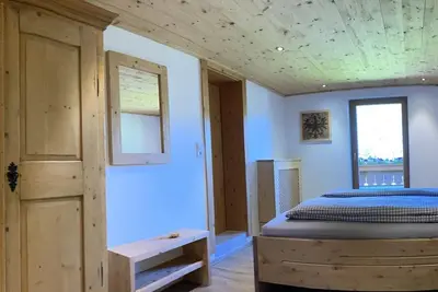 Image de \"Antikholz\" appartement avec balcon - Öfnerhof