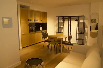 Image de Mena Semi. Budget semi-studio de la maison près du centre de Malaga