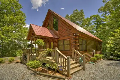 Image de Entourez-vous de la beauté et de la forêt naturelle dans cette cabane isolée