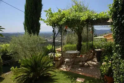 Image de Studio indépendant avec jardin