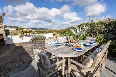 Image de Hafan - Un havre de paix dans une maison de vacances Ă Rhosneigr