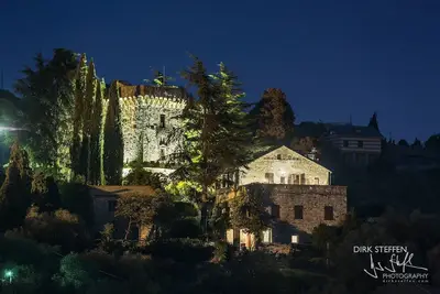 Image de Château de 1400, entre Portofino et Cinque Terre, vue mer parmi les oliviers