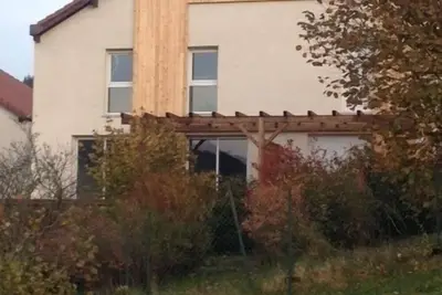 Image de F3 Duplex rez de jardin Neuf 60m2, Wifi, 5 min centre ville à pied