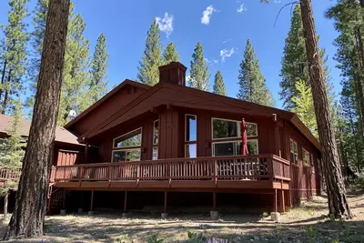 Image de Internet sans fil Gratuit; Configuration parfaite pour deux couples, sur le terrain de golf