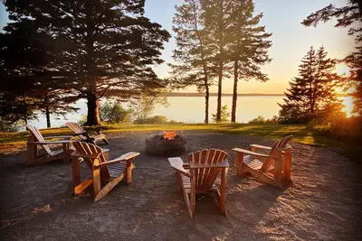 Image de Composition Oceanfront: 7 chambres à coucher king et queen / 2 résidences / Deepwater Dock