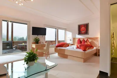 Image de Chambre double avec douche / Wc avec balcon et Kaiserblick - Café-Restaurant Bettina