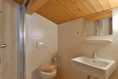 App. Fox, 3 chambres à coucher, 2 salles de bain avec douche + Wc - maison fable