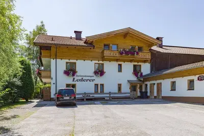 Image de Appartement avec 3 chambres - Ferienwohnungen Lederer