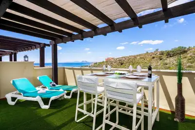 Image de Penthouse avec vue magnifique sur Gibraltar, orientation sud sud-ouest.