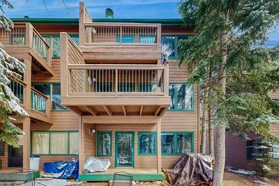 Image de Nouvelle Liste! Townhome confortable w / sauna et incroyable Mt. Vue royale