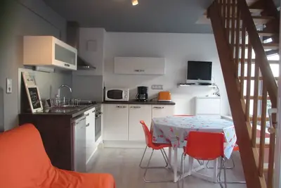 Image de T2 vue mer, au calme, à 100 m de la plage, avec parking à Kerfany les Pins