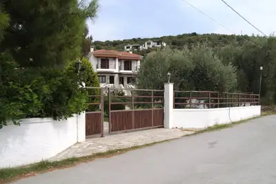 Image de La maison de Kleopatra en mer à proximité du village de Lefokastro - Ama 00000244637