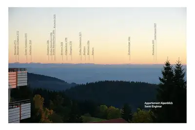 Image de Vue Alpine: vacances dans la forêt de montagne - avec une grande piscine intérieure et un panorama inoubliable