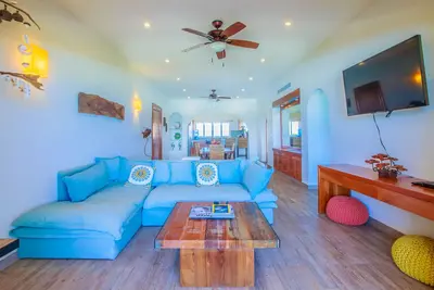 Image de Luxe deux chambres face à l'océan condo à Isla 33