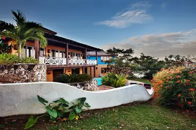 Image de Mariposa Del Mar: luxe spectaculaire face à l'océan Villa