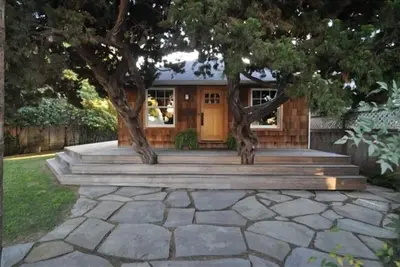 Image de Belle Beach Bungalow - Nouvellement rénové et près de la plage