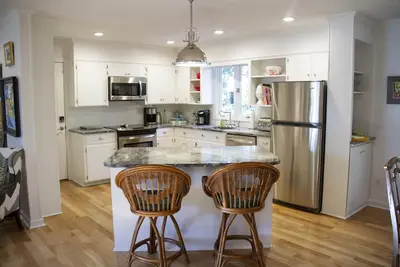Image de Trendy 3 Chambre 2 Salle de bain Dans Village historique - à pied de tout