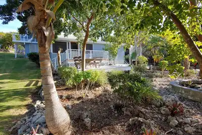 Image de Bungalow indépendant avec accès au court de tennis, aux plages, à la pêche aux ossements