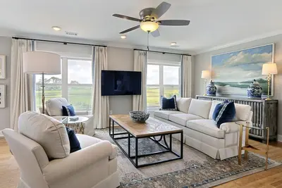 Image de Tybee Luxury Apartment avec vue sur l'eau