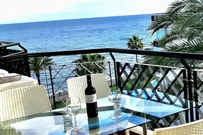 Image de Mi Capricho 2d Beachfront: Apartment with sea view