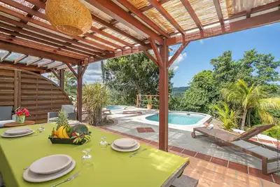 Image de Ixora Bungalow Creole Piscine Sainte Anne