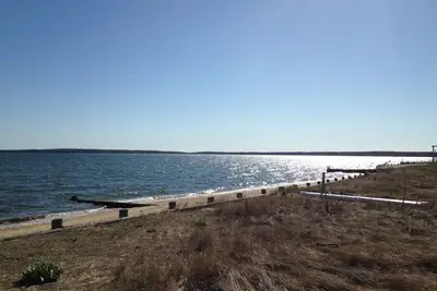 Image de Belle maison de 3 chambres à coucher North Fork à quelques pas d'un terrain privé de Sandy Bay