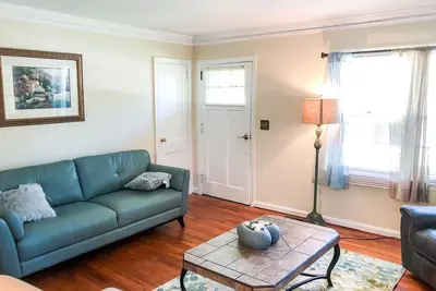 Image de Maison entière 2 chambres près de l'aéroport Atl