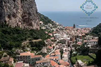 Image de Maison avec grand jardin dans le centre d'Amalfi