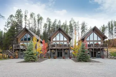 Image de Beau chalet avec vue sur la montagne, parc national des Glaciers