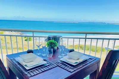 Image de Just Incredible Waterfront 180° Oceanview Balcony Pool Orient Beach -Pkg- 4*Sces