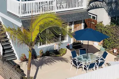 Image de Juste rénové 2 Br sur Jersey Ct à quelques pas de la plage