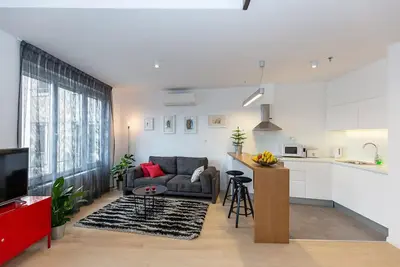 Confortable grenier familial 2bd 2br dans une suite City DuplexDeluxe ParkLife Zagreb