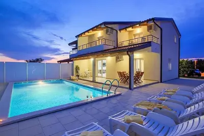 Image de ** Exclusive villa 4 **** étoiles avec piscine à Umag **