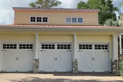 Image de Cottage Key West Style sur 2. 5 Acre Estate (Isolé) - Très calme!