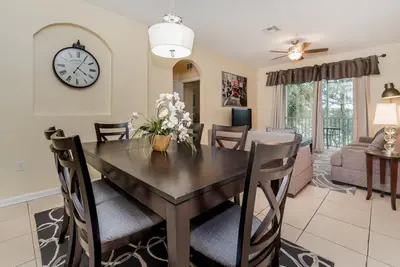 Image de Spacieuse maison de 3 chambres près de Disney (Wh571)