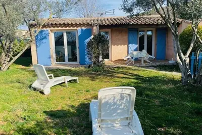 Image de Maison climatisée, jardin privatif, piscine, animaux admis, parking, campagne