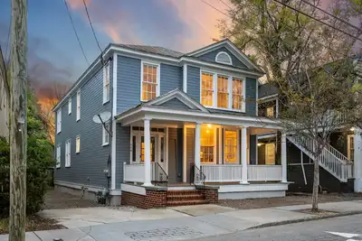 Image de Blue Magnolia (Suite A)